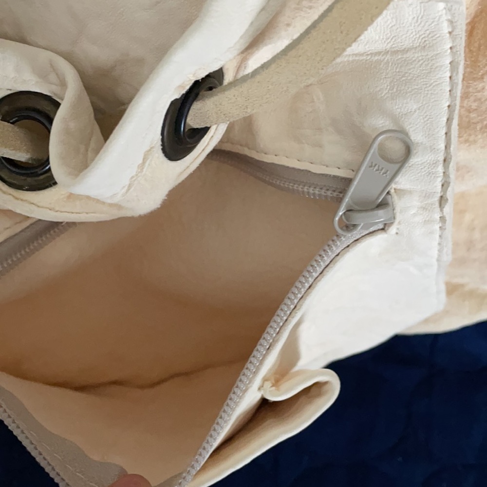 🌼Leatherock Hobo Purse🌼 - Picture 8 of 11
